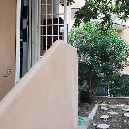 Lägenhet Schwarzes Und Weisses Loft - By Interhome *