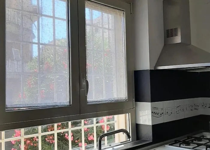 Schwarzes Und Weisses Loft - By Interhome Lägenhet Rom