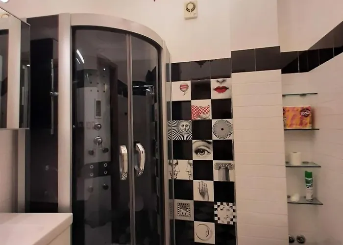 Schwarzes Und Weisses Loft - By Interhome * Rom