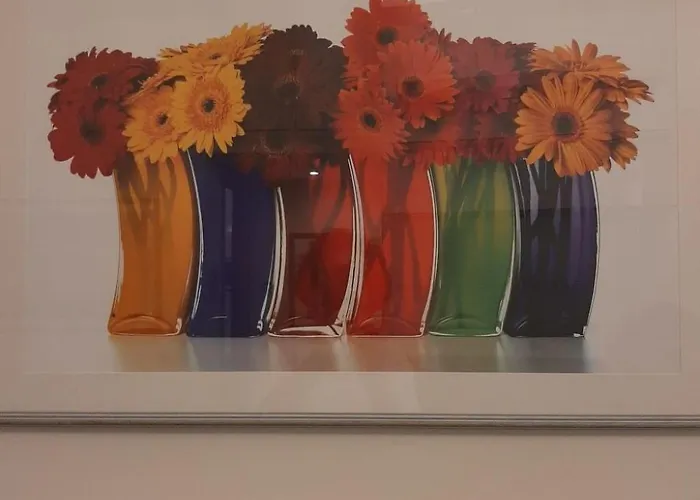 Schwarzes Und Weisses Loft - By Interhome *