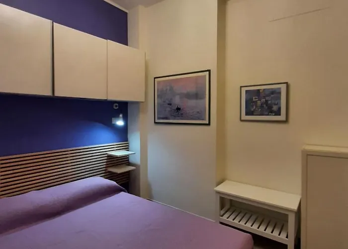 Schwarzes Und Weisses Loft - By Interhome *